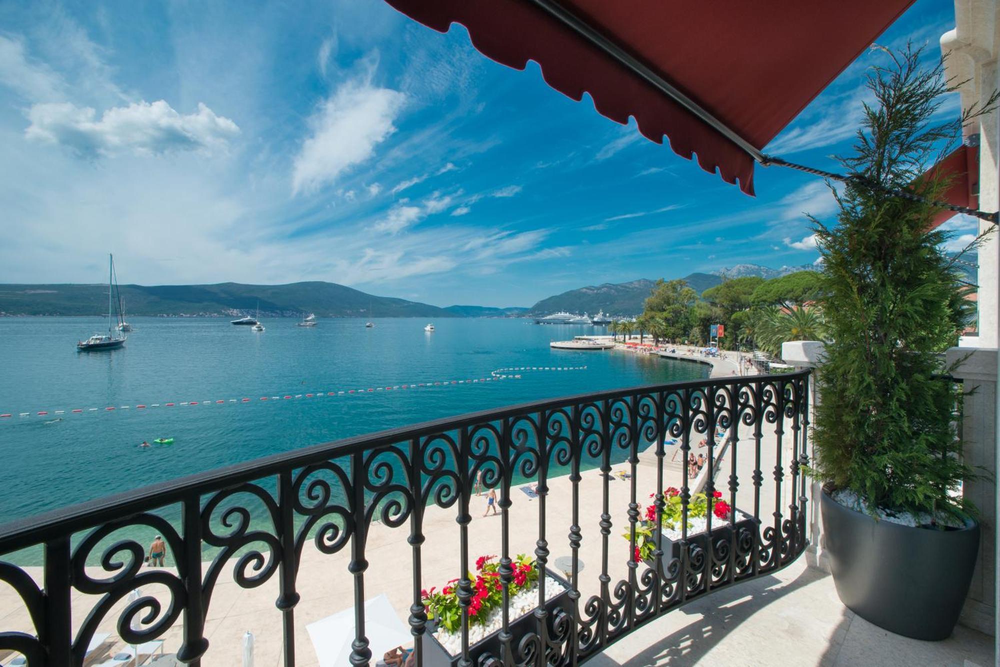 Boutique Hotel La Roche ติวัต ภายนอก รูปภาพ