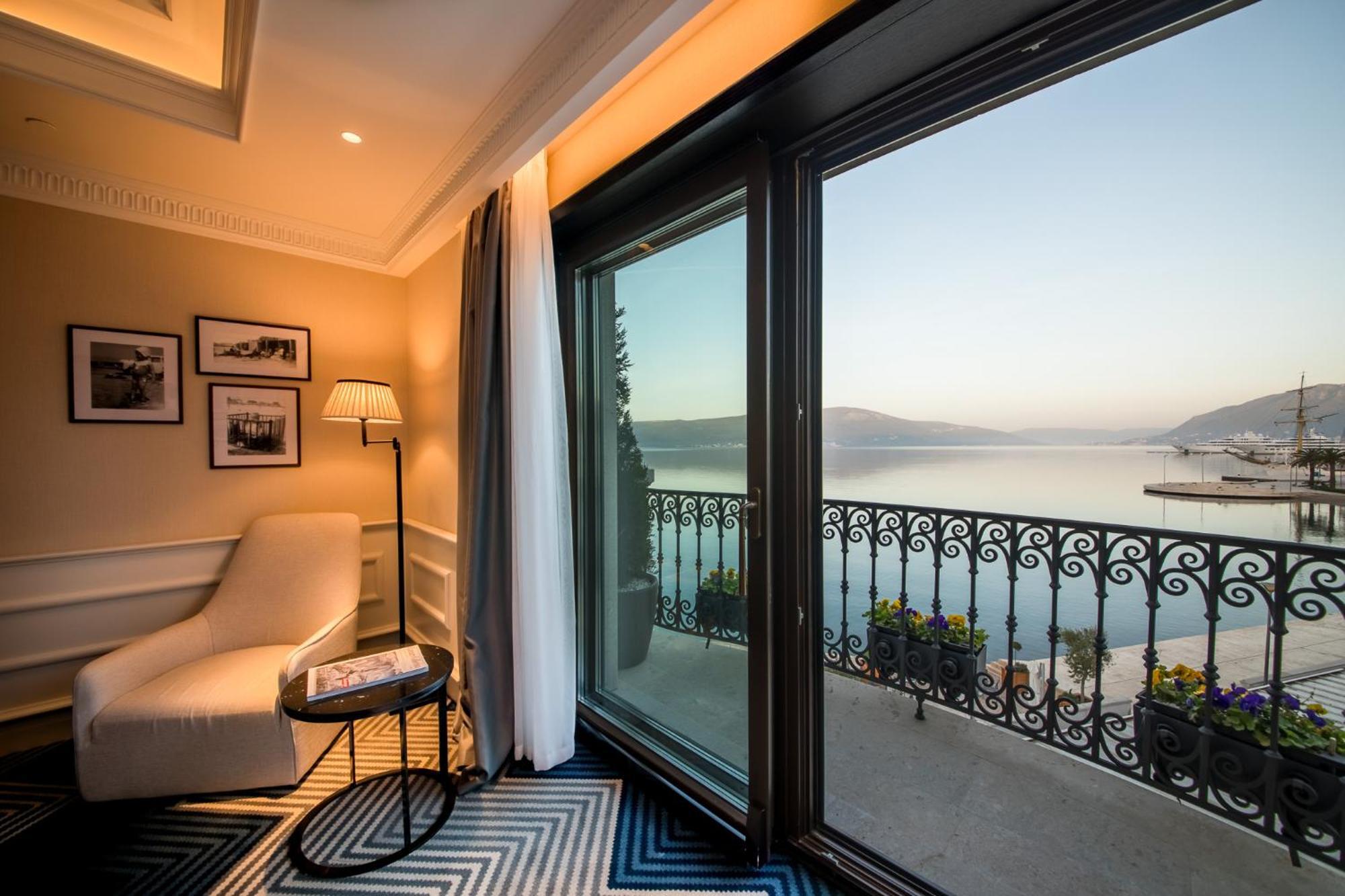 Boutique Hotel La Roche ติวัต ภายนอก รูปภาพ