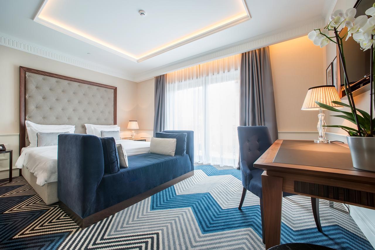 Boutique Hotel La Roche ติวัต ภายนอก รูปภาพ